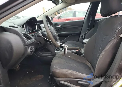 2015 Dodge Dart Sxt z USA, uszkodzony, nr VIN 1C3CDFBB3FD308725